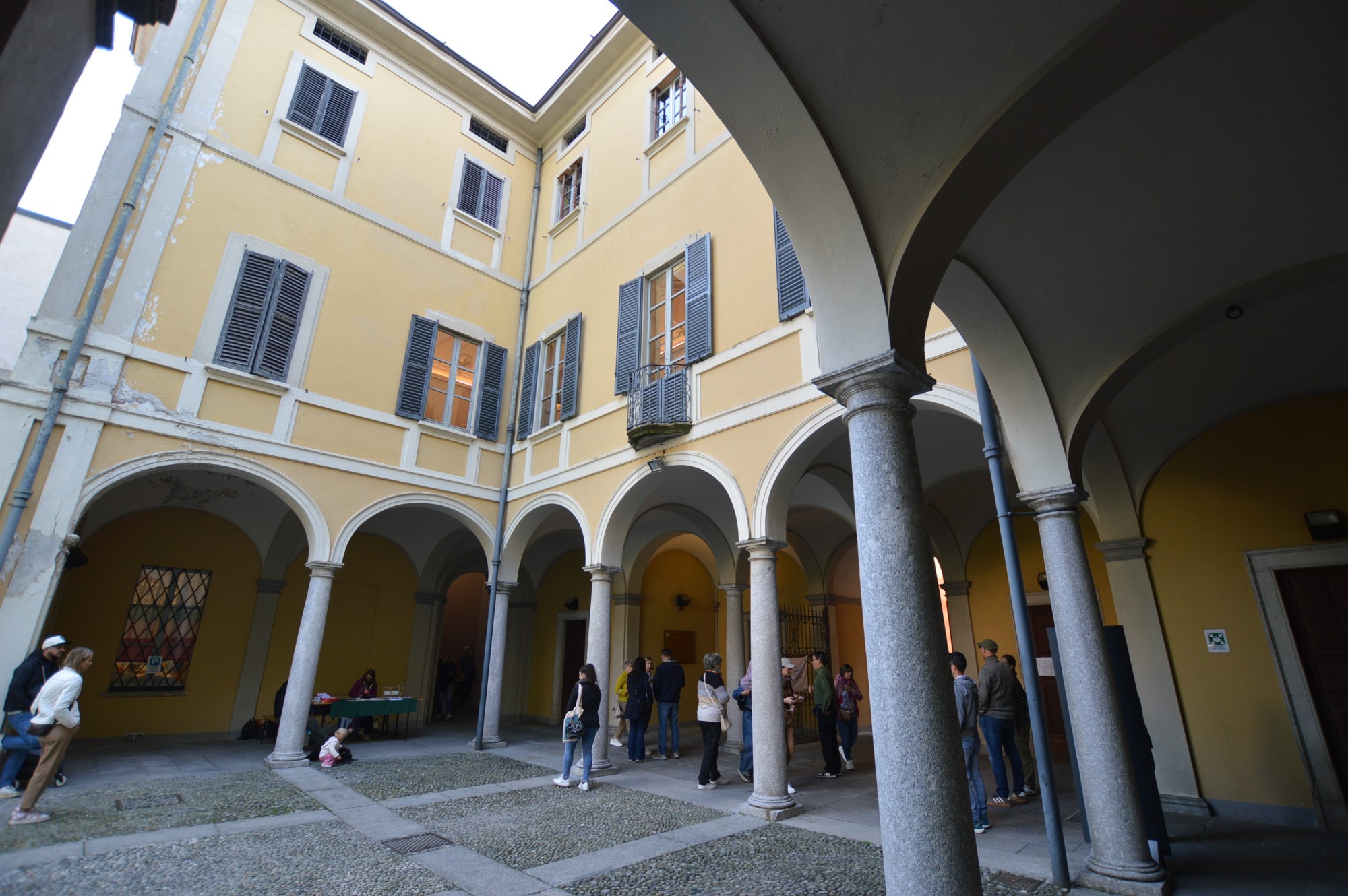 1_Palazzo_Agudio_Municipio__14_.JPG (462 KB)