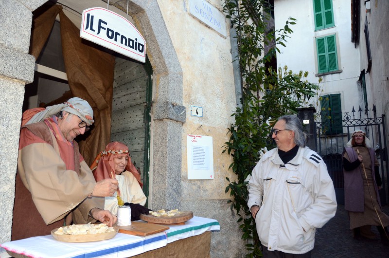 PRESEPE_VIVENTE_40.jpg (131 KB)