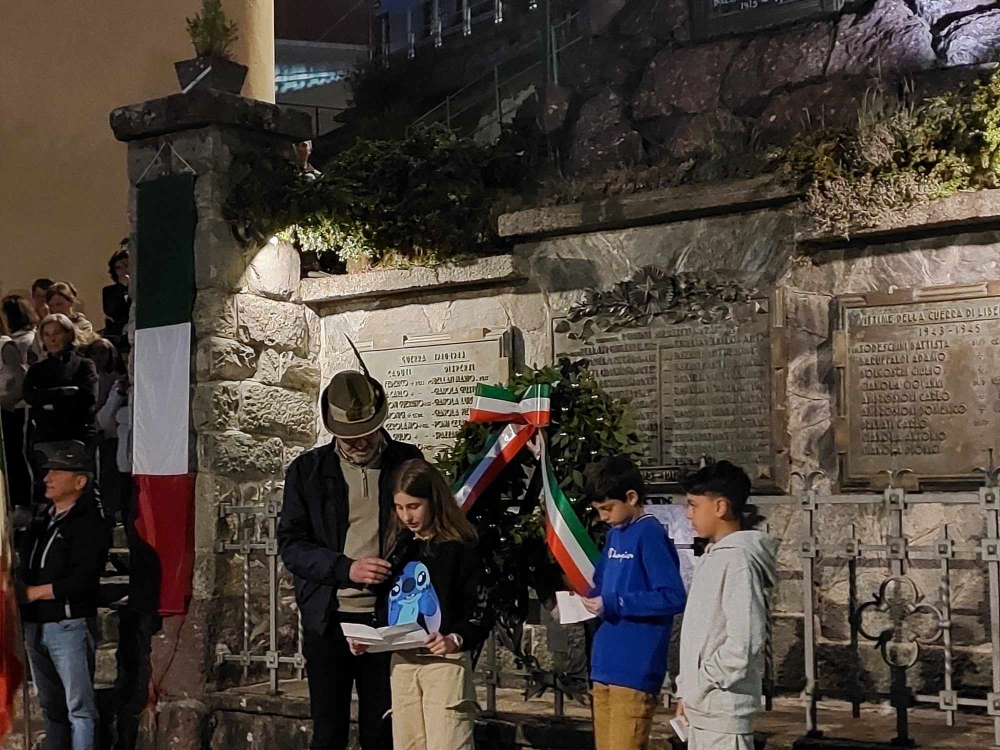 Bambini_4.jpg (665 KB)