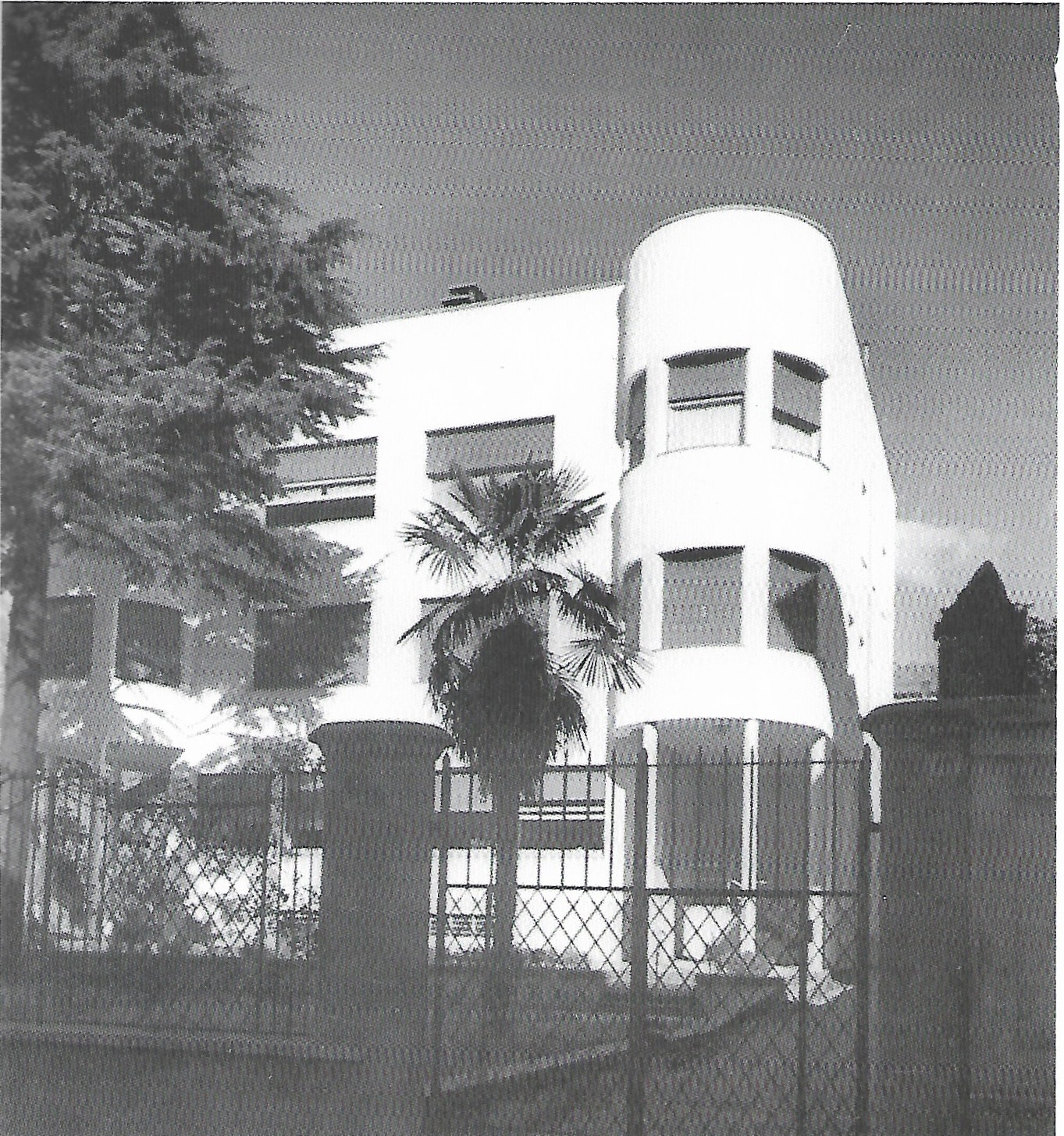 10_Casa_in_via_Cairoli_a_Lecco.jpg (1.13 MB)